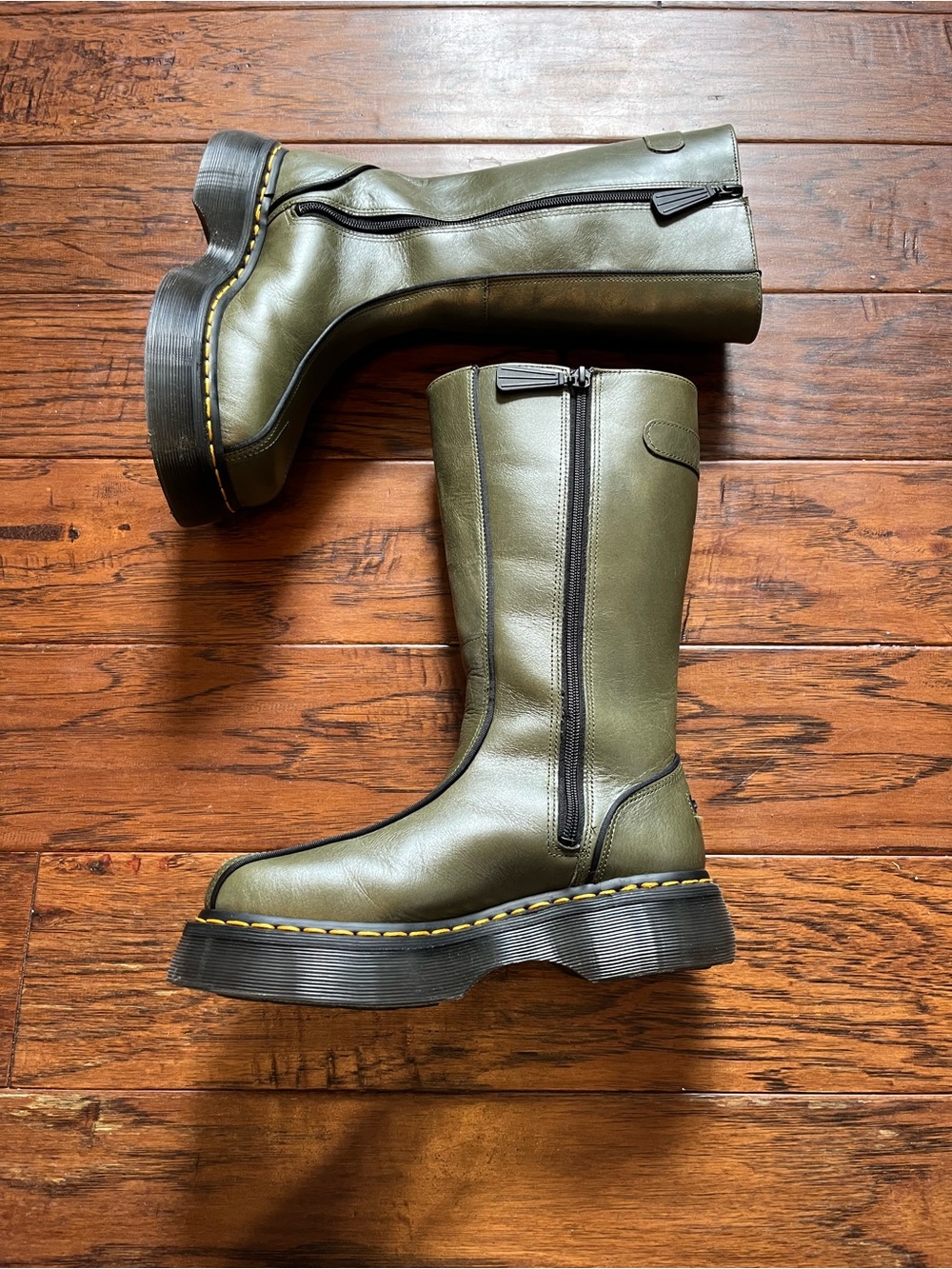 BUZZ HI
Tall Eclipse Leather Boots - Picture 2 of 4